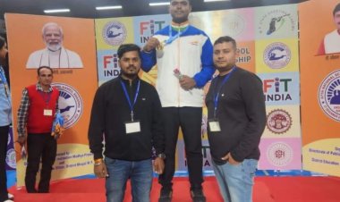 67वाँ SGFI शूटिंग चैंपियनशिप : झारखंड के रौनक राज महतो को गोल्ड मेडल