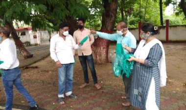 जन शिक्षण संस्थान गया के द्वारा सात सौ मास्क का वितरण किया गया