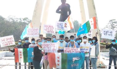 किसानों के समर्थन में एनएसयूआई ने केंद्र सरकार के खिलाफ किया विरोध प्रदर्शन