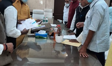 अल्पसंख्यक समुदाय की समस्याओं को ले मुख्यमंत्री से मिला प्रतिनिधिमंडल