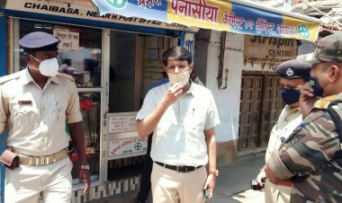 चाईबासा शहरी क्षेत्र में चलाया गया मास्क जांच एवं जागरूकता अभियान