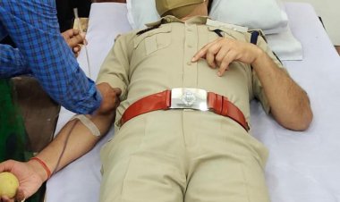 20 बार रक्तदान कर चुके हैं एसएसपी सुरेन्द्र कुमार झा