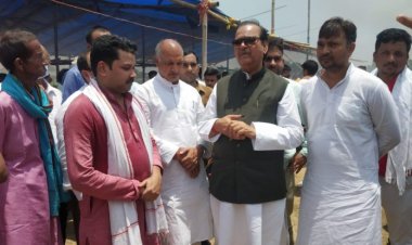 बिहार सरकार के पूर्व मंत्री नरेंद्र सिंह की अंत्येष्टि में शामिल हुए सुबोधकांत सहाय,श्रद्धासुमन अर्पित किया