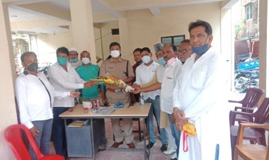 सर्व धर्म सद्भावना समिति ने नवनियुक्त थाना प्रभारी का किया अभिनंदन