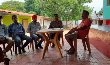 एआइएसएम जेडब्लूए का प्रतिनिधिमंडल मिला पूर्व मुख्यमंत्री मधु कोड़ा से