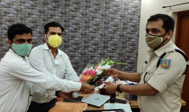 नवनियुक्त ट्रैफिक एसपी अंजनी अंजन का छात्र नेताओं ने किया अभिनंदन