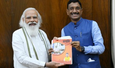 राँची में मोनो रेल परिचालन व एम्स खोलने के लिए प्रधानमंत्री मोदी से मिले सांसद संजय सेठ