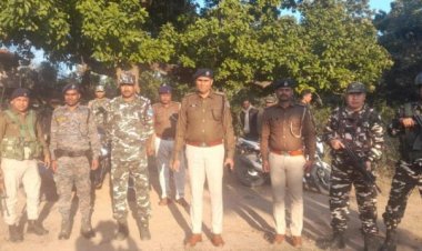 लोकसभा चुनाव :32 वीं वाहिनी सशस्त्र सीमा बल के द्वारा नक्सल प्रभावित क्षेत्रों में चलाया गया जागरूकता अभियान