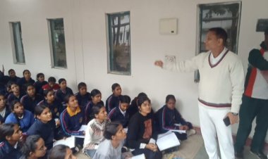 एनसीसी सी सर्टिफिकेट के लिए कैडेट्स ले रहे ट्रेनिंग