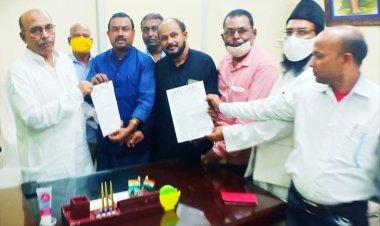 ओबीसी मंच ने स्पीकर और मंत्री को सौंपा ज्ञापन, आजसू सुप्रीमो सुदेश महतो से भी मिलेगा प्रतिनिधिमंडल : कैलाश यादव