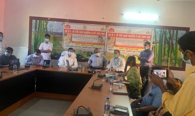 फ़ाइलेरिया रोधी दवाओं का सेवन दवा प्रशासकों के सामने ही सुनिश्चित करें – सुशांत गौरव, उपायुक्त सिमडेगा