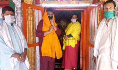 कोरोना से मुक्ति के लिए घरों में रहकर ही बढ़ाएं आध्यात्मिक गतिविधियां : महंत विजयानंद