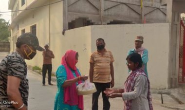 भाजपा युवा मोर्चा के नेता ने गरीबों के बीच बांटे अनाज और राहत सामग्री