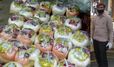 जरूरतमंदों के बीच रांची पब्लिक स्कूल प्रबंधन ने बांटे खाद्य सामग्री