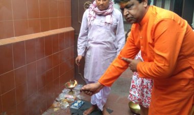 कोरोना से मुक्ति के लिए हो रहा नव ग्रह शांति मंत्र का निरंतर जाप और हवन