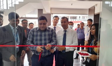 एचडीएफसी बैंक की मोरहाबादी शाखा का शुभारंभ, नगर आयुक्त ने किया उद्घाटन