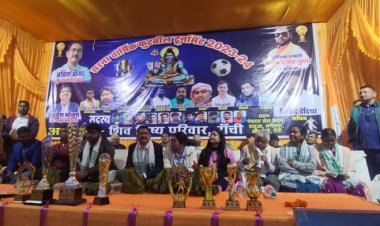 शिव शिष्य परिवार के सौजन्य से जय सरना फुटबॉल प्रतियोगिता आयोजित