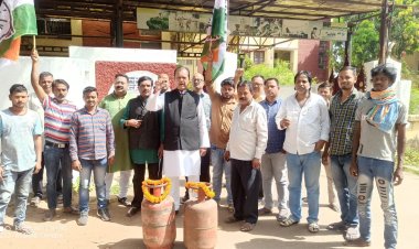 महंगाई पर रोक लगाने में विफल मोदी सरकार को सत्ता में बने रहने का कोई औचित्य नहीं : सुबोधकांत सहाय