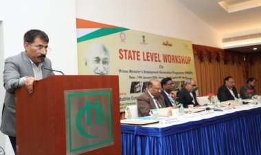 ऋण आवेदनों को बैंक 30 दिन में निबटायें : उद्योग सचिव