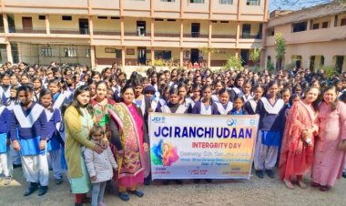 जेसीआई उड़ान ने डोरंडा कन्या पाठशाला के छात्राओं संग मनाया राष्ट्रीय अखंडता दिवस