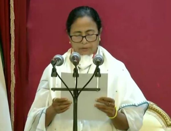 लगातार तीसरी बार मुख्यमंत्री बनी ममता।बंगाल हिंसा पर कही ये बात —