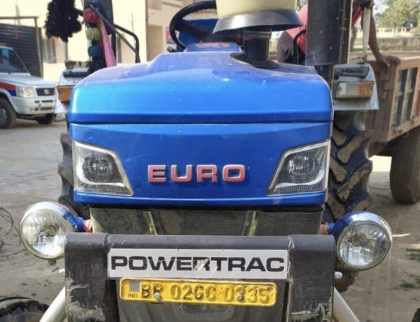 अवैध खनन और ओवरलोडिंग के विरूद्ध चंदौती थाना ने किया छापेमारी, बालू लदा हुआ एक ट्रैक्टर जप्त