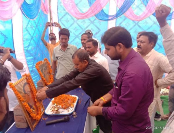 युवाओं को बाबा साहब के बतायें मार्गो पर चलने की जरूरत :- वीरेंद्र सिंह