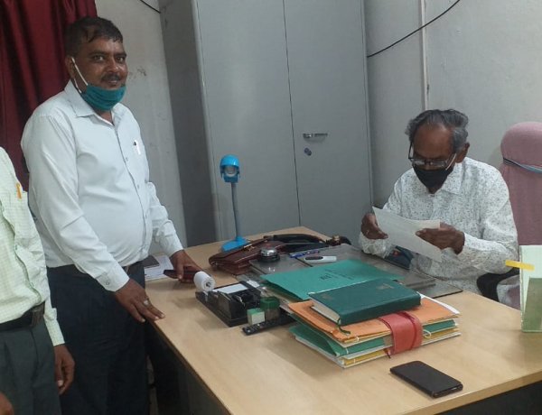 तेली महासभा का प्रतिनिधिमंडल राज्य पिछड़ा वर्ग आयोग के अध्यक्ष से मिला