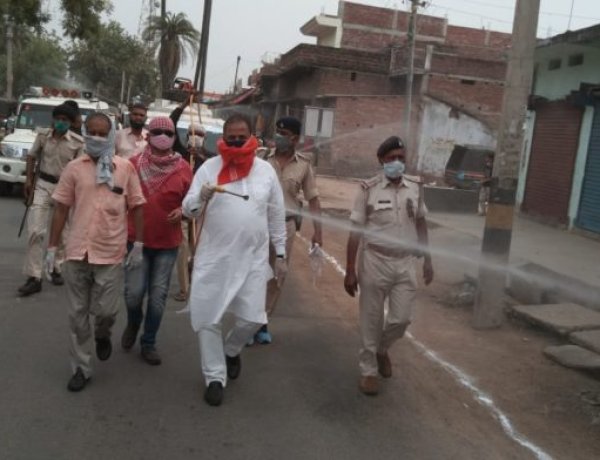 मानपुर में स्थानीय विधायक द्वारा युद्ध स्तर पर चलाया गया सेनिटाइजेशन अभियान