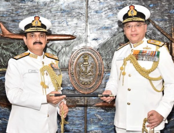 वाइस एडमिरल राजेश पेंढारकर ने ईएनसी के फ्लैग ऑफिसर कमांडिंग-इन-चीफ का पदभार संभाला