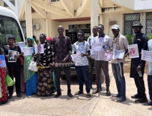 कफ़ सिरप: जानलेवा ज़हर, जम्मू से गांबिया तक बना मासूमों की मौत का कारण