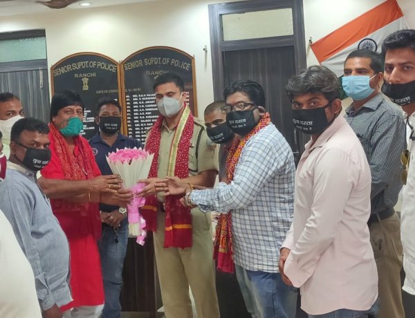 युवा दस्ता का प्रतिनिधिमंडल मिला एसएसपी से