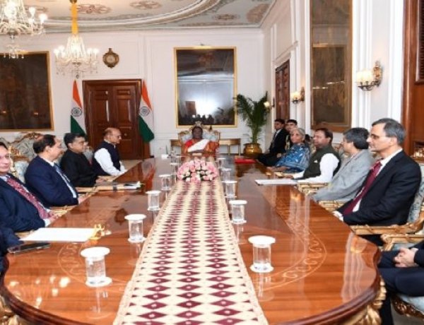 Budget2024: नहीं बदला टैक्स स्लैब, तीन रेल कॉरिडोर सहित ये बड़े ऐलान