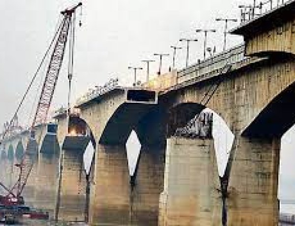 यास ने बाधित किया गांधी सेतु के पूर्वी लेन का निर्माण , पांच माह बाद ही हो सकेगा बाकी हिस्सों पर काम