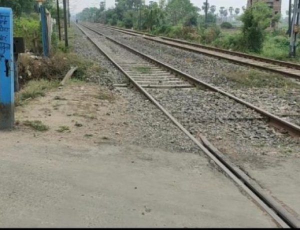 ट्रेन की चपेट में आने से एक व्यक्ति की मौत