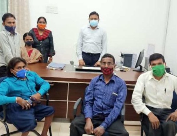 एसडीओ ने कोविड टीकाकरण के लिए किया जागरूक दिव्यांगजनों के साथ किया बैठक