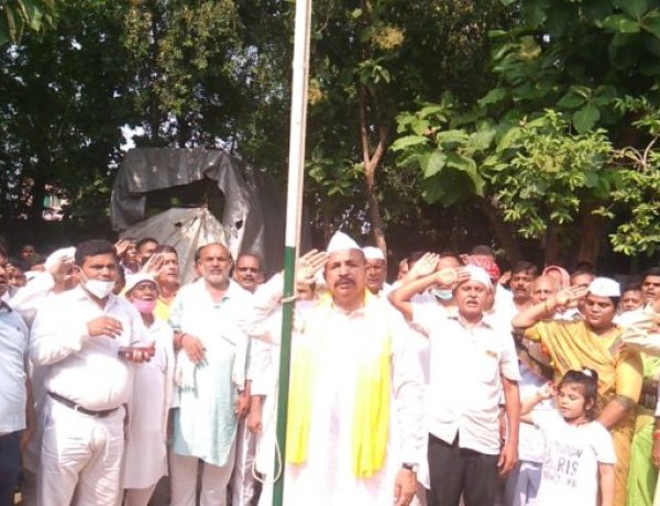 मानपुर भाजपा कार्यालय पर वजीरगंज विधायक ने किया झंडोत्तोलन