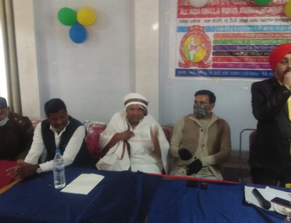 “पत्रकारिता की साख और पत्रकारों की सुरक्षा” विषयक सेमिनार में बोले बादल पत्रलेख, अन्य राज्यों की तर्ज पर झारखंड में भी पत्रकारों को मिलेगी सुविधाएं