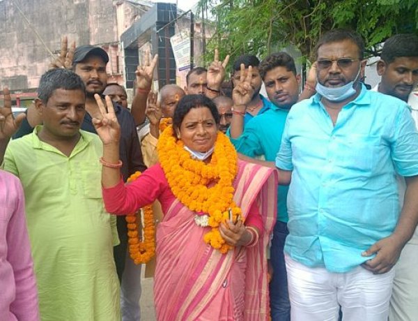 बेलागंज जिप पद के ममता ने किया नामांकन