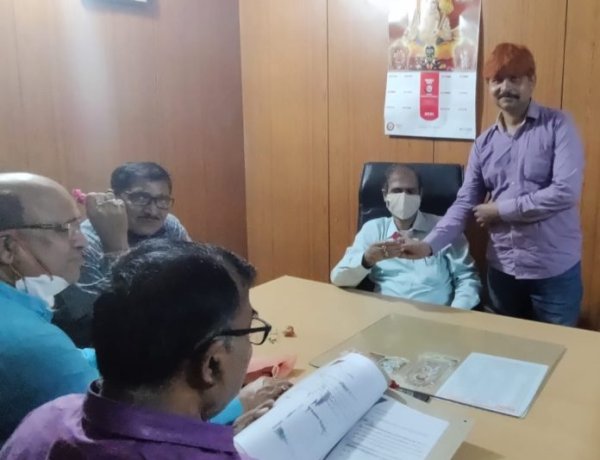 अभियंता दिवस पर अभियंताें कों गोपाल प्रसाद पटवा ने बधाई व शुभकामना दिये