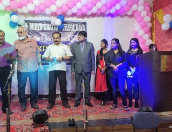 मिर्ज़ा ग़ालिब में बीबीएम के नये छात्रों के स्वागत के साथ पुराने छात्रों को दी गई सम्मानपूर्ण बिदाई