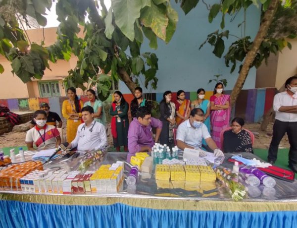 जी.डी. पब्लिक स्कूल में बाल दिवस पर निःशुल्क मेगा मेडिकल कैम्प आयोजन