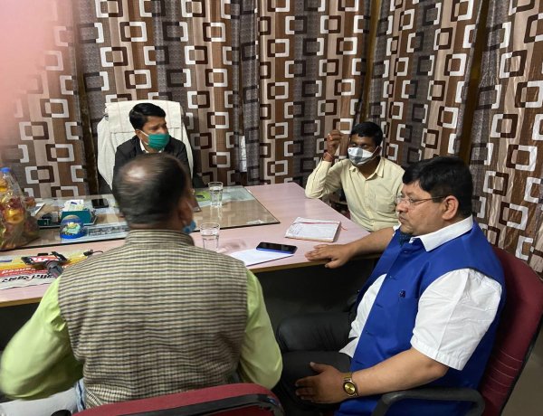 झारखंड पेरेंट्स एसोसिएशन के अध्यक्ष अजय राय की पहल पर बर्लिन स्कूल के छात्रों को परीक्षा देने की मिली अनुमति