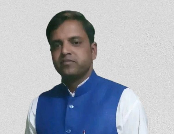 बिहार भीषण सुखाड़ से प्रभावित हैं, सरकार गठबंधन बदलने में है व्यस्त:-लोजपा(रा) प्रदेश सचिव पंकज सिंह