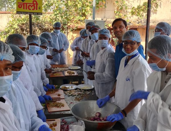 मत्स्य प्रसंस्करण के क्षेत्र में रोजगार सृजन की असीम संभावनाएं : डॉ आशीष कुमार झा