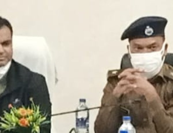 कोरोना को नियंत्रित करने की डीसी और एसपी ने की पहल