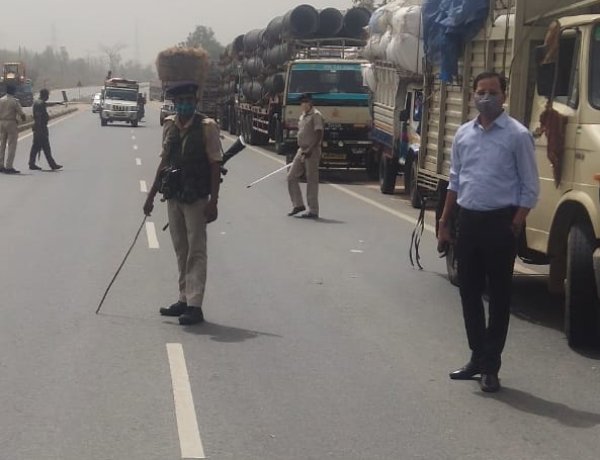 वाहनों के सघन चेकिंग अभियान में 30 वाहनों से बतौर जुर्माना 3,35,500 की वसूली की गई