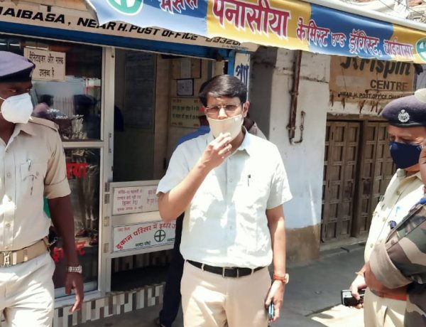 चाईबासा शहरी क्षेत्र में चलाया गया मास्क जांच एवं जागरूकता अभियान