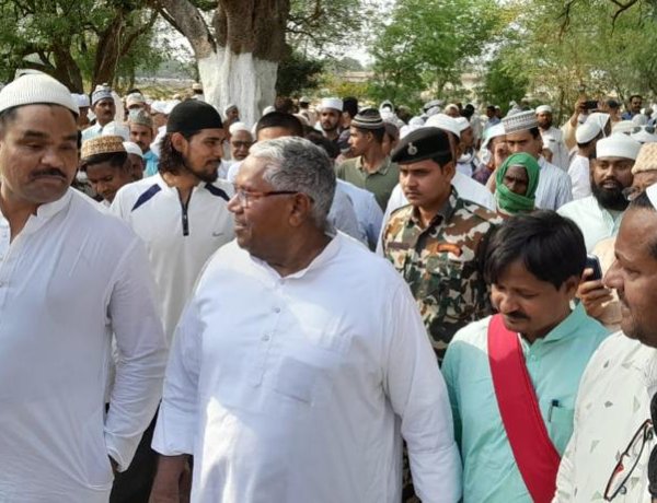 जेपी सेनानी मसरूर आलम कि नमाज ए जनाज़ा में उमड़ी भीड़,पूरा शहर रहा सन्नाटा