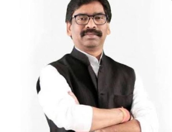 कोरोना का ग़लत रिपोर्ट बनाकर ड्यूटी से अनुपस्थित रहनेवाले अधिकारियों पर होगी कार्रवाई – हेमंत सोरेन ।